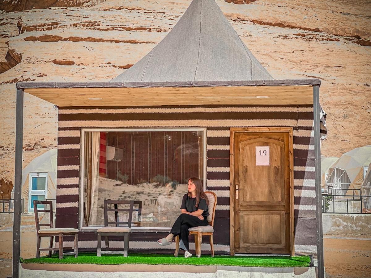 Tower Rum Camb Wadi Rum Esterno foto