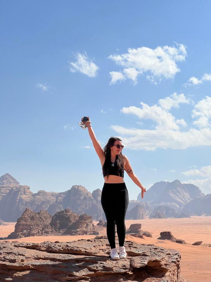 Tower Rum Camb Wadi Rum Esterno foto