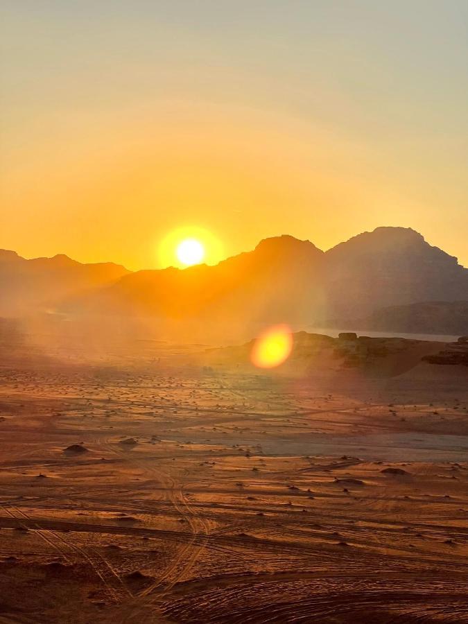 Tower Rum Camb Wadi Rum Esterno foto